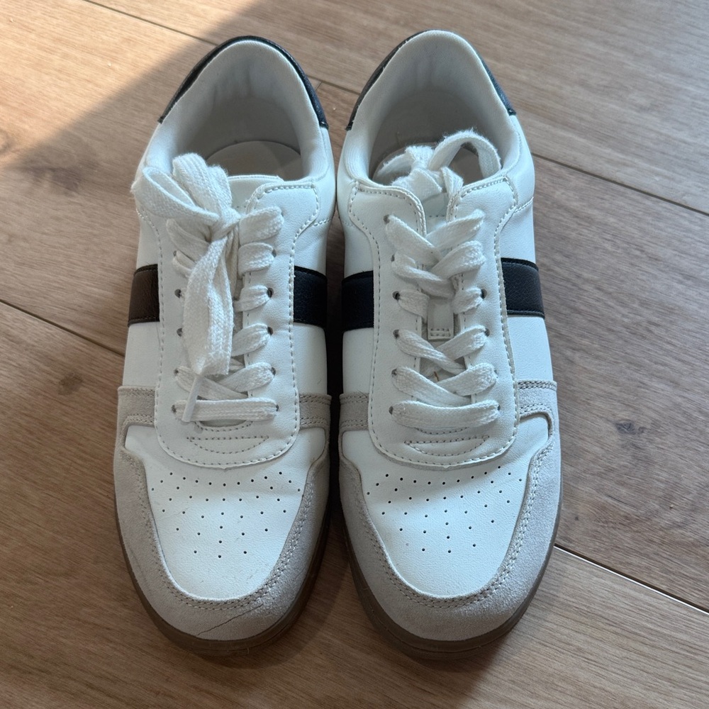 White and Black women sneakers